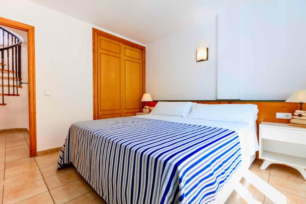 Apartamentos Sa Varadero 3S Con Vista Mare Laterale Эс-Пужоль Экстерьер фото